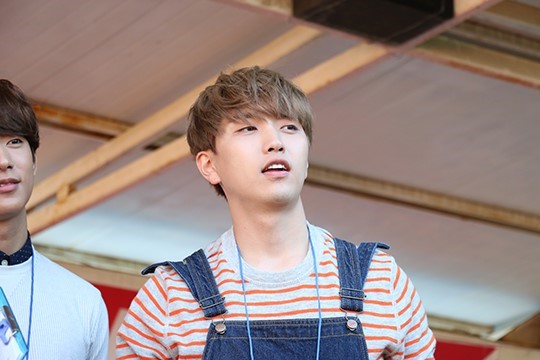 [스타캐스트] B1A4 with BANA 피크닉 현장 속으로 GOGO | 인스티즈