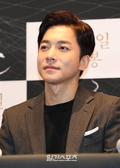 한달 뒤 50세가 되는 남자 배우.jpg | 인스티즈