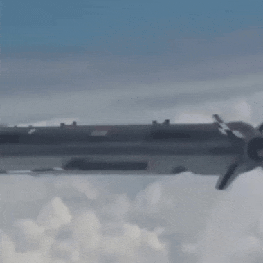 날아가는 순항 미사일 | 인스티즈