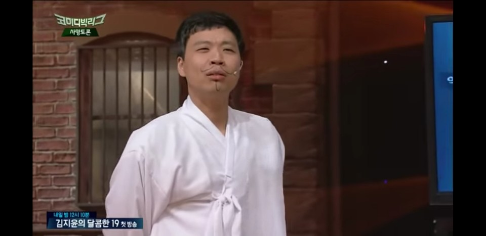 날강두가 1년동안 자신의 옹호글과 쉴드글을 써주면 20억을 준다고하면 제안 받아야하나?말아야하나? | 인스티즈