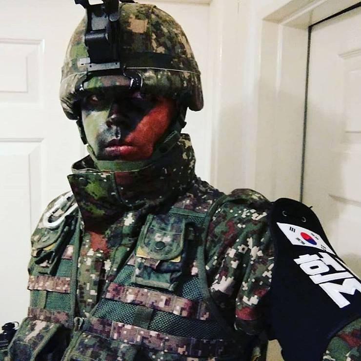 영국인 밀덕의 한국군 코스프레 | 인스티즈