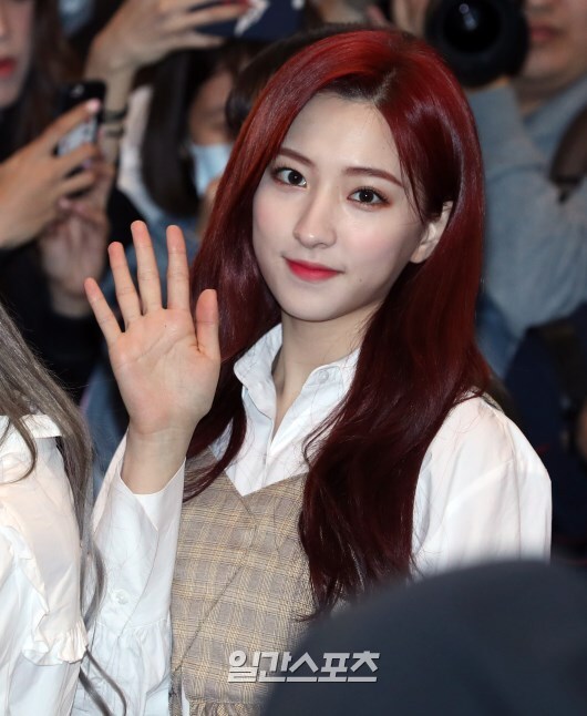 처음 올려보는 우주소녀 은서.jpgif | 인스티즈