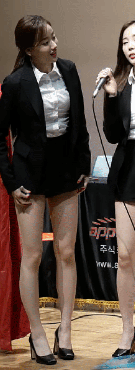 에이프릴 이나은 다리.gif | 인스티즈