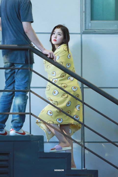 노란담요 아이린.jpg | 인스티즈