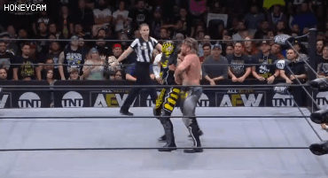 [AEW] 케니 오메가 &amp; 행맨 페이지 vs 루차 브라더스 gif | 인스티즈