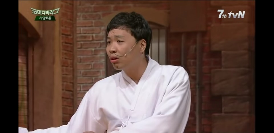 날강두가 1년동안 자신의 옹호글과 쉴드글을 써주면 20억을 준다고하면 제안 받아야하나?말아야하나? | 인스티즈