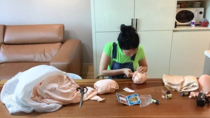 킴 카사디안으로 변신한 사유리 누나의 이태원 정복기.... | 인스티즈