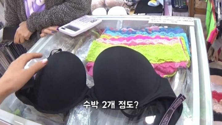 킴 카사디안으로 변신한 사유리 누나의 이태원 정복기.... | 인스티즈