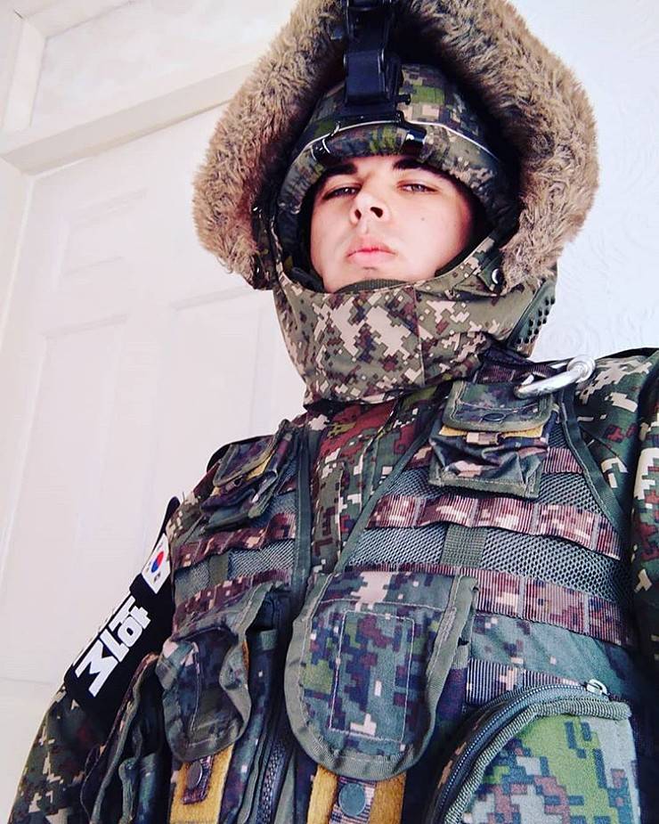 영국인 밀덕의 한국군 코스프레 | 인스티즈