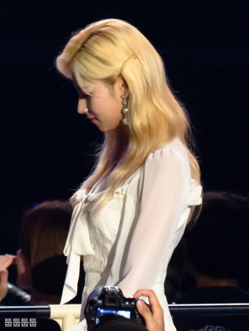 무대에서 춤출때가 제일 섹시한 내 자.기. 미나토자키 사나 | 인스티즈