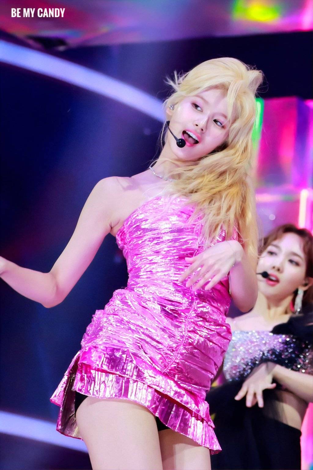 무대에서 춤출때가 제일 섹시한 내 자.기. 미나토자키 사나 | 인스티즈