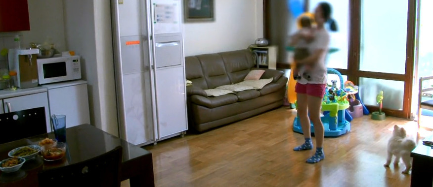 콜라에 푹 빠져 지내는 두 아기의 엄마 | 인스티즈