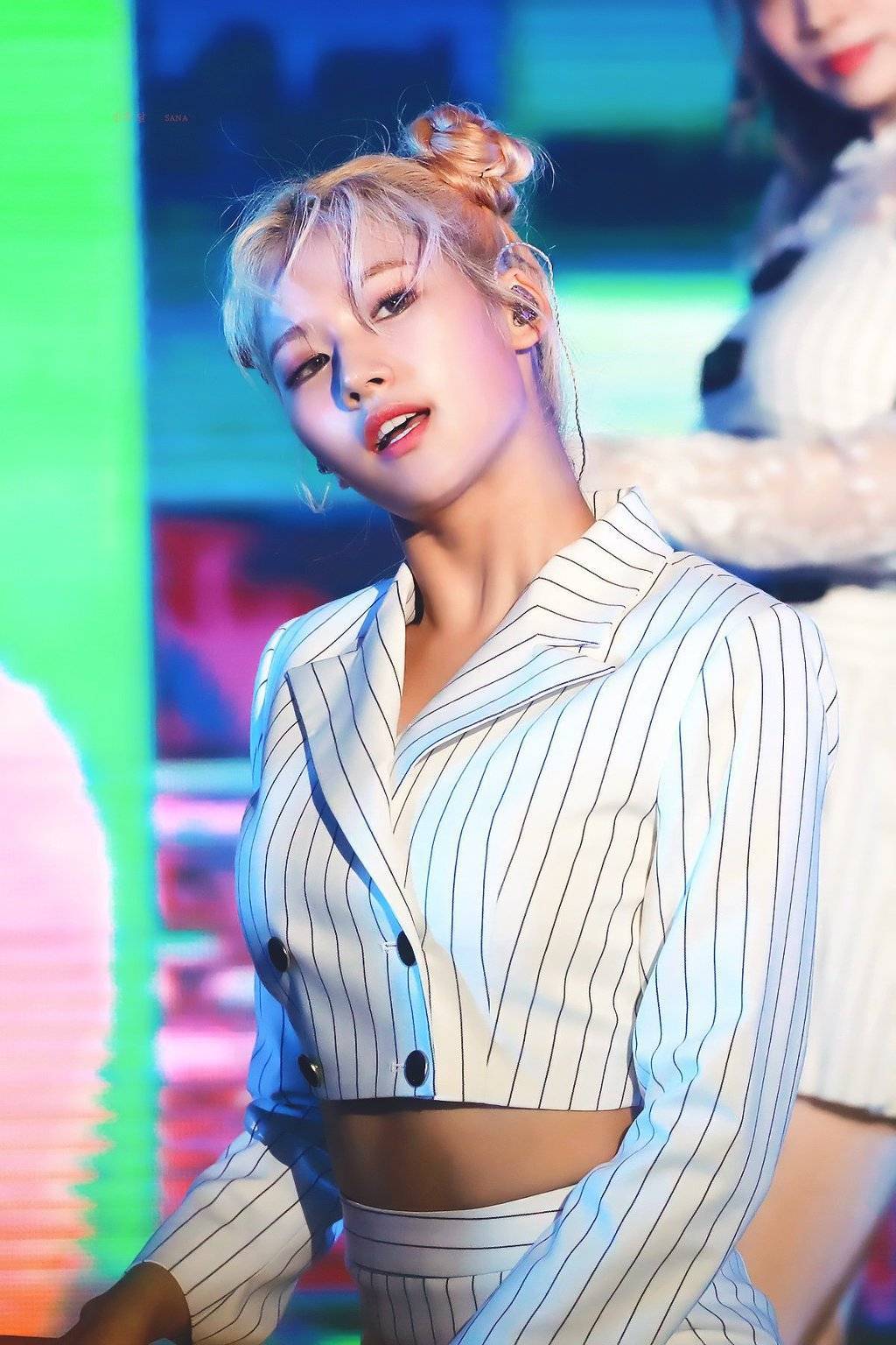 무대에서 춤출때가 제일 섹시한 내 자.기. 미나토자키 사나 | 인스티즈