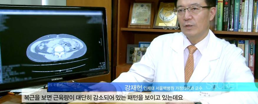 콜라에 푹 빠져 지내는 두 아기의 엄마 | 인스티즈