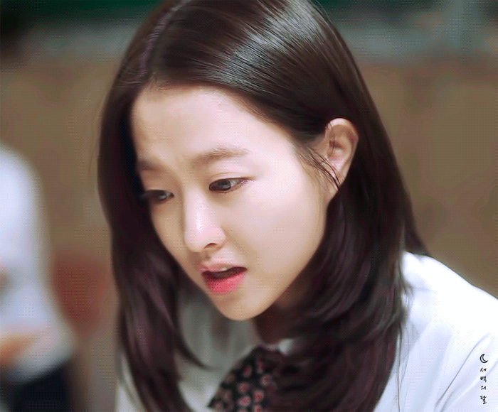 나이가 차서 이제 교복연기는 무리일 거라는 박보영.jpgif | 인스티즈