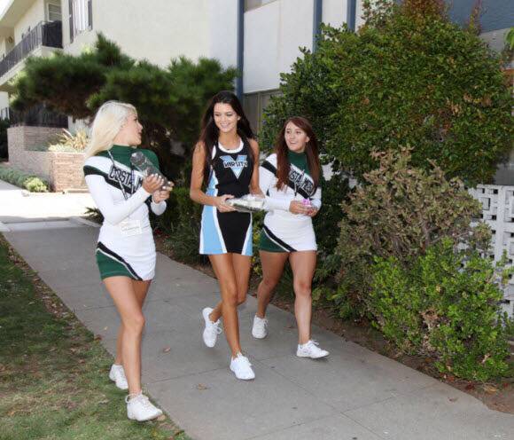켄달제너 16살때 학교 치어리더 시절.jpg | 인스티즈