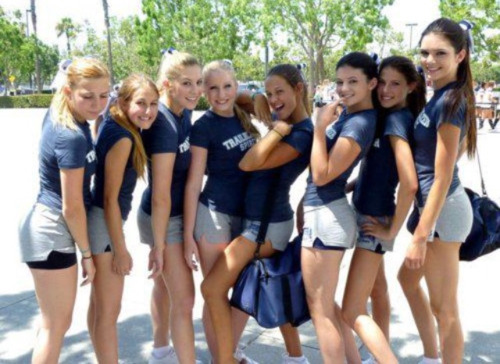 켄달제너 16살때 학교 치어리더 시절.jpg | 인스티즈