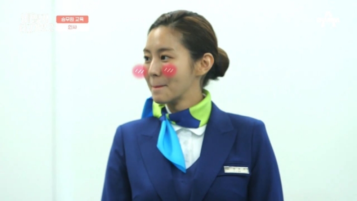 본인과 찰떡으로 어울리는 프로그램에 잘 들어간 것 같은 유이.jpg | 인스티즈