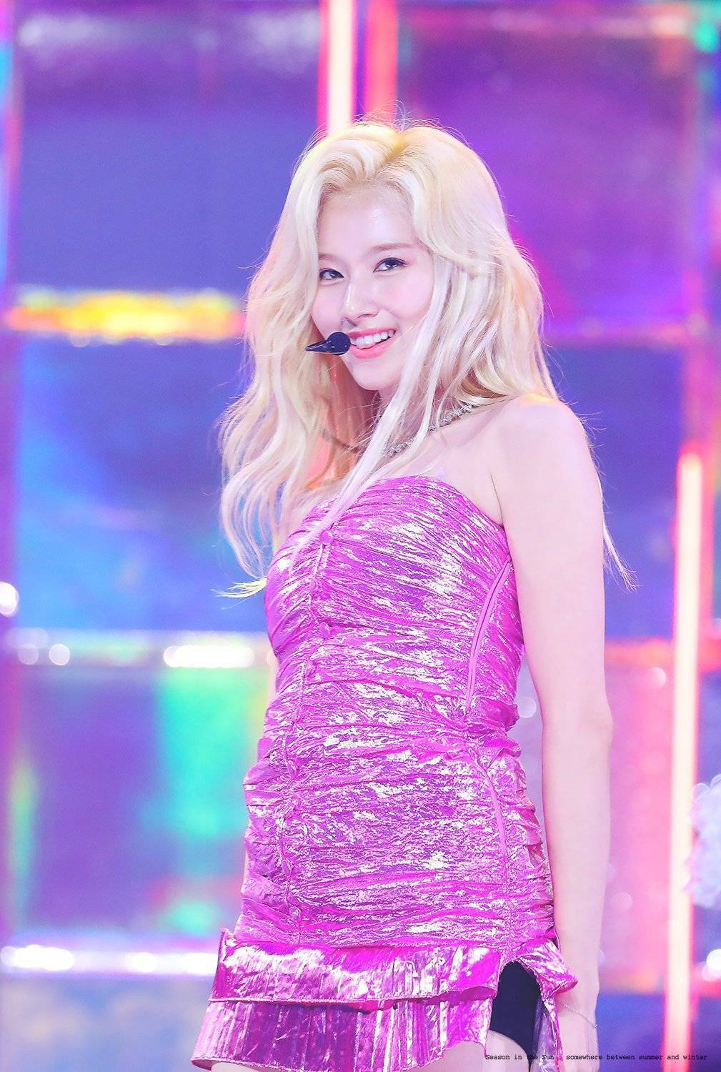 무대에서 춤출때가 제일 섹시한 내 자.기. 미나토자키 사나 | 인스티즈