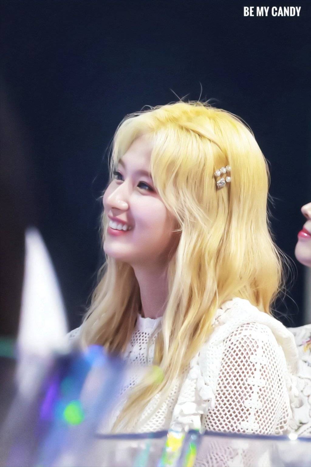 무대에서 춤출때가 제일 섹시한 내 자.기. 미나토자키 사나 | 인스티즈