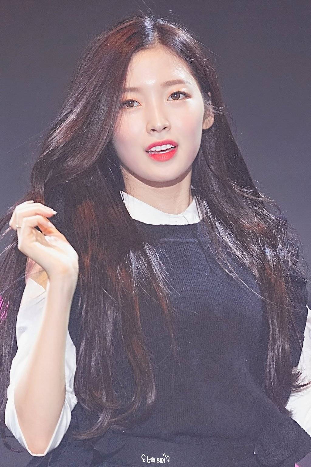 요즘 미모 절정인 오마이걸 아린이.jpgif (184장) | 인스티즈