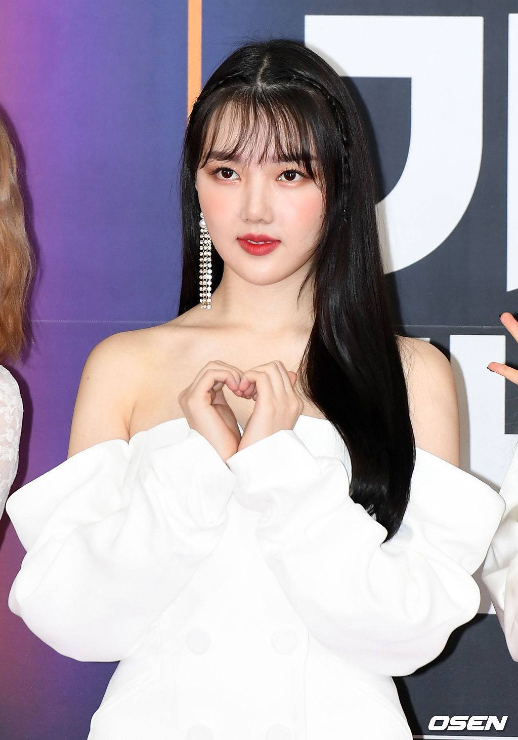 여자친구 sbs 가요대전 레드카펫.jpg | 인스티즈