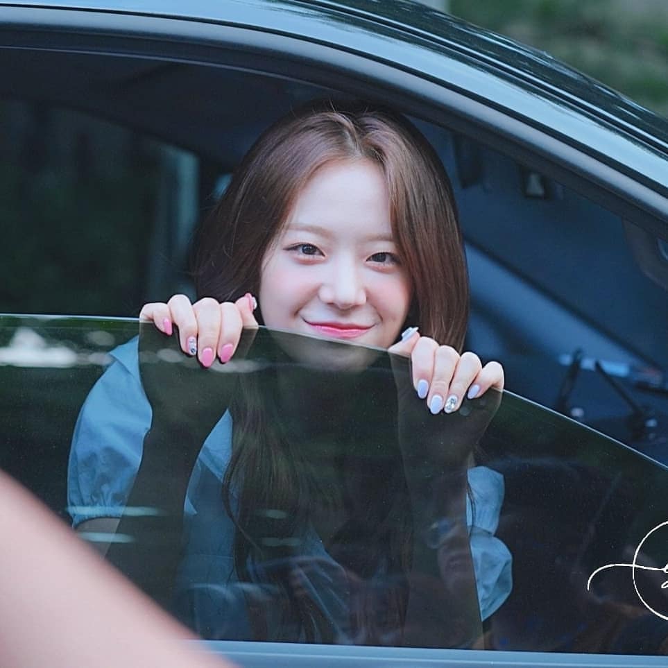 치즈버거에 꼭 치즈 두 장 해서 먹는 아이돌 | 인스티즈