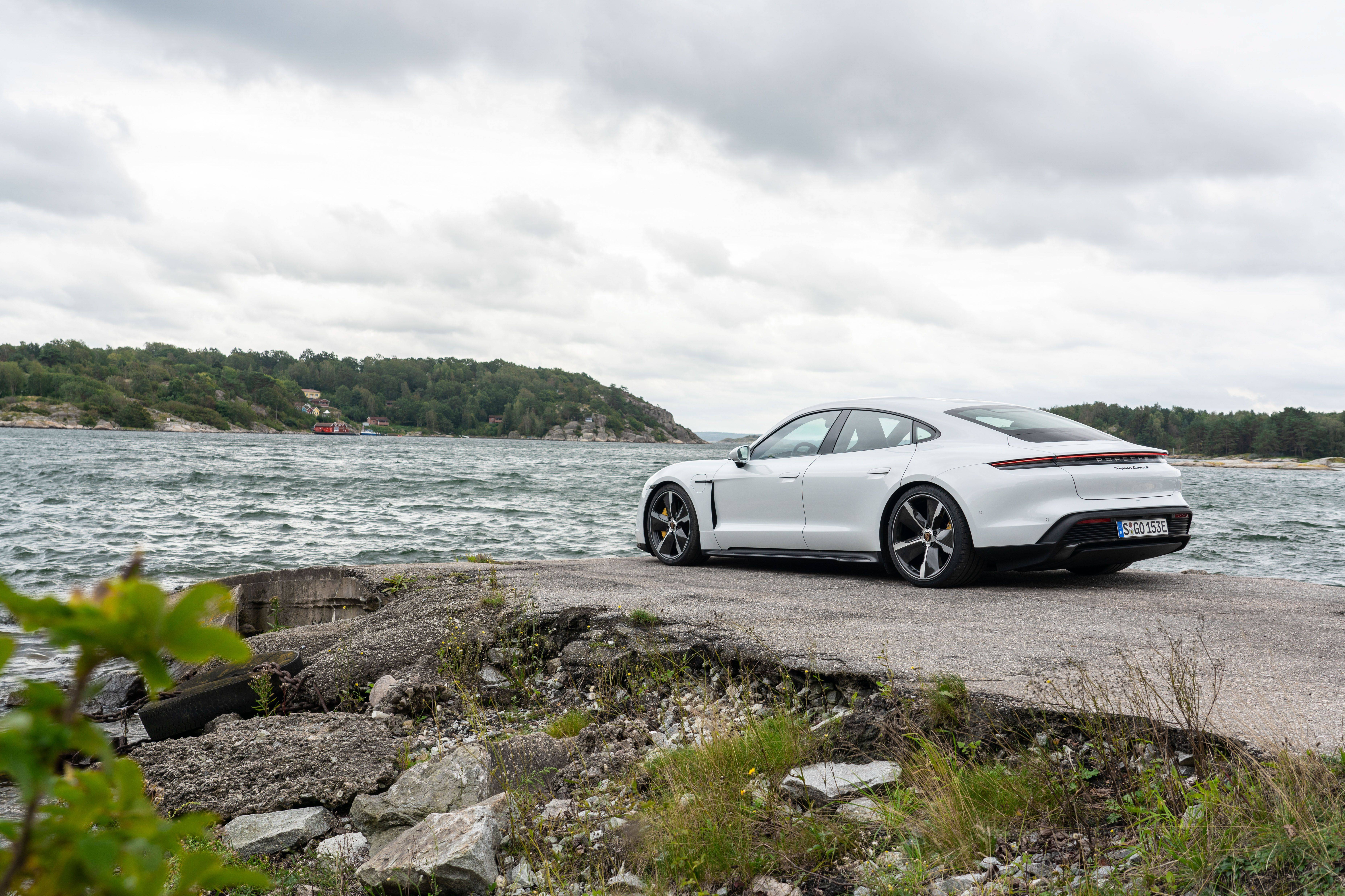 2020 포르쉐 타이칸 터보 S [데이터주의] | 인스티즈