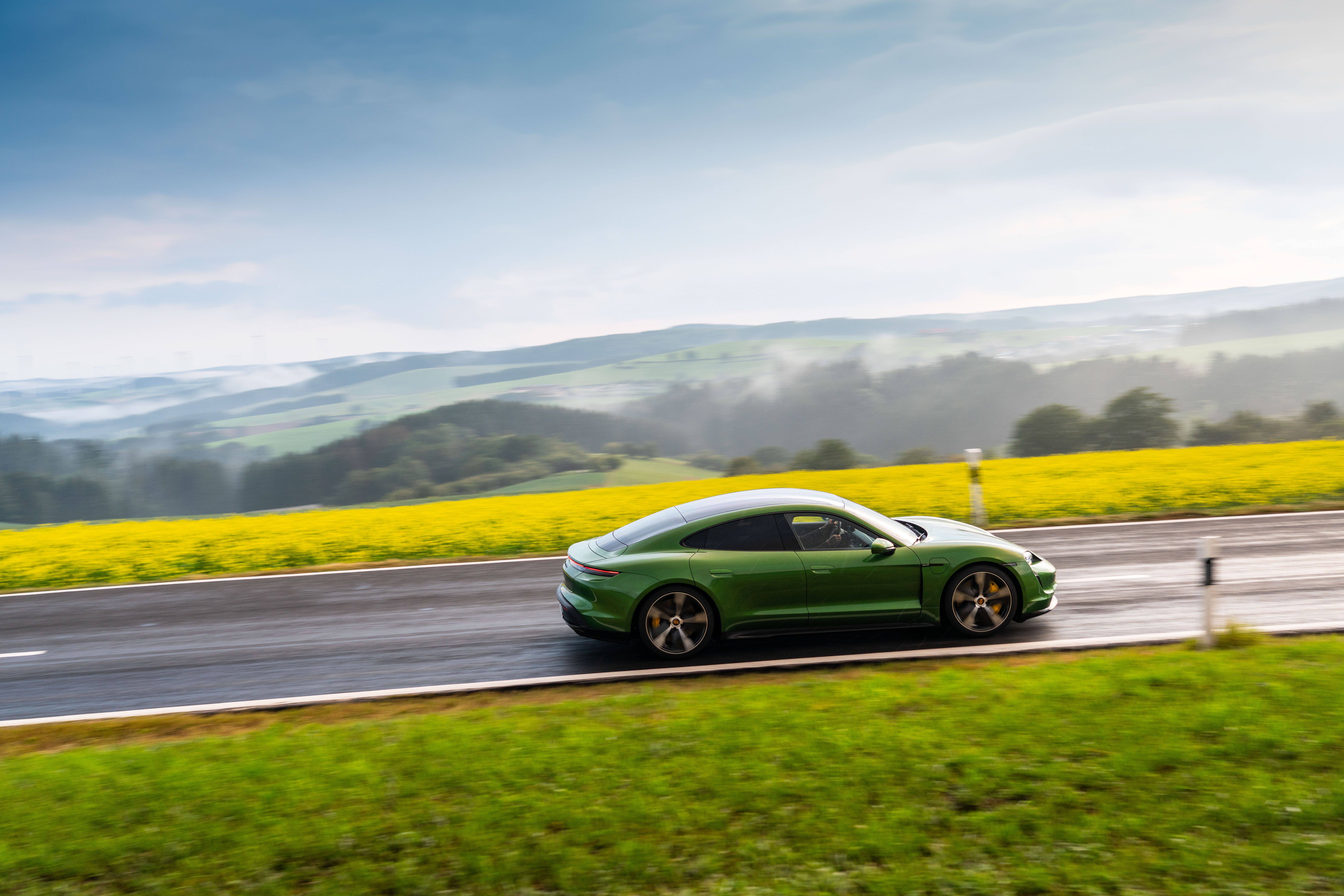 2020 포르쉐 타이칸 터보 S [데이터주의] | 인스티즈