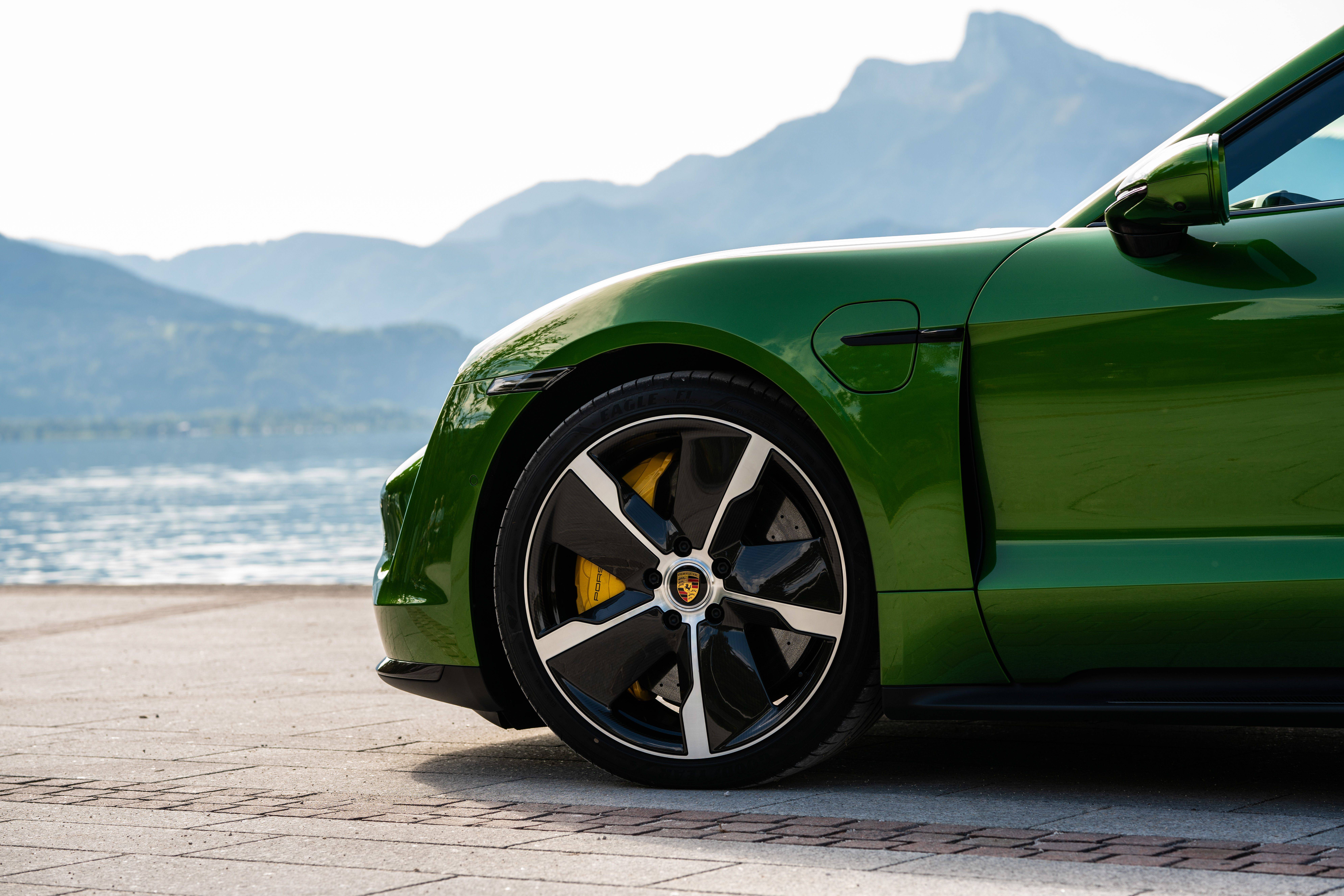 2020 포르쉐 타이칸 터보 S [데이터주의] | 인스티즈