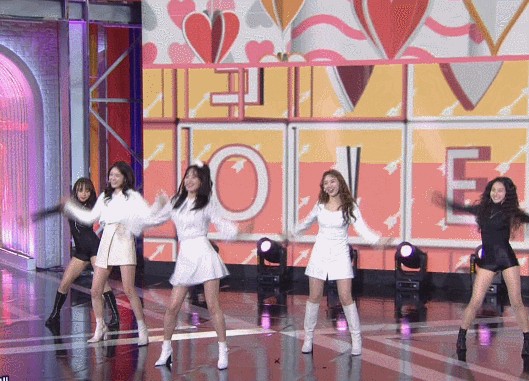 SBS 연예대상에서 첫 무대를 가진 폭망짱.GIF | 인스티즈