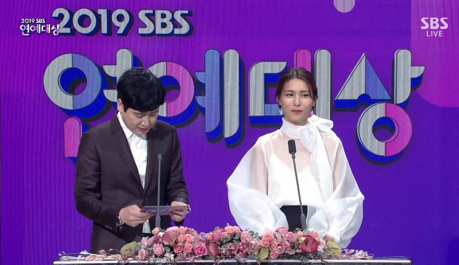 실시간 SBS 연예대상 나온 김정화, 김진 ㄷㄷ | 인스티즈