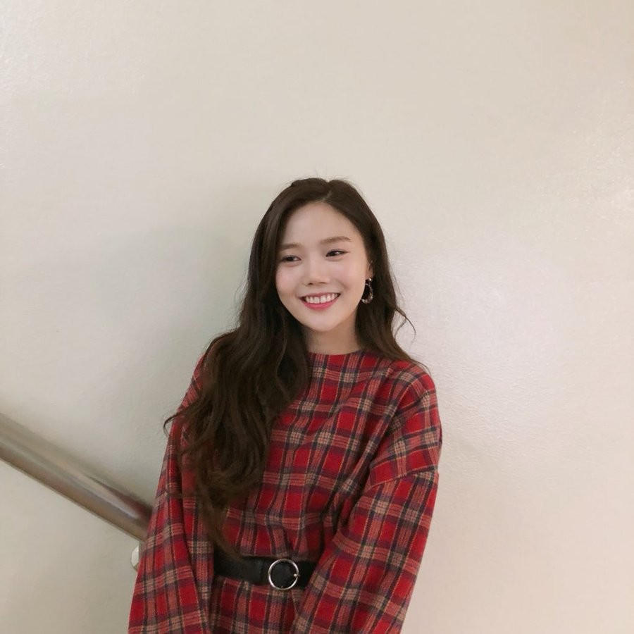 항상 웃는거 같은 오마이걸 리더 효정 | 인스티즈