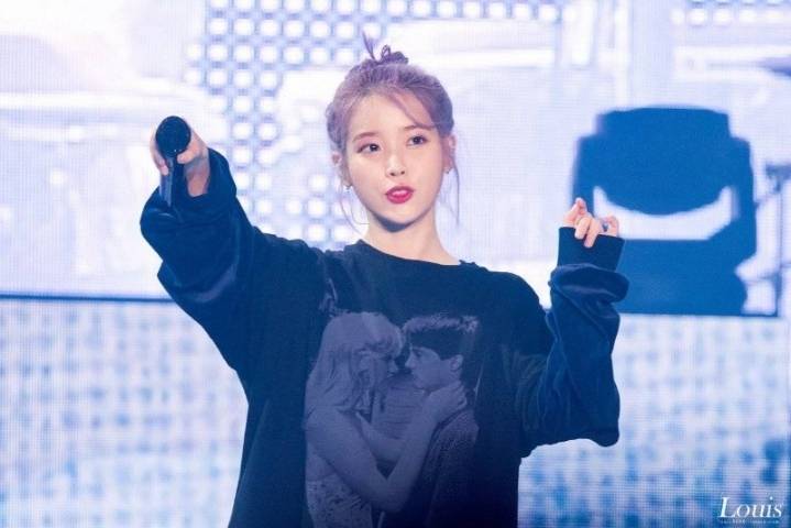 일요일이니까 아이유 | 인스티즈