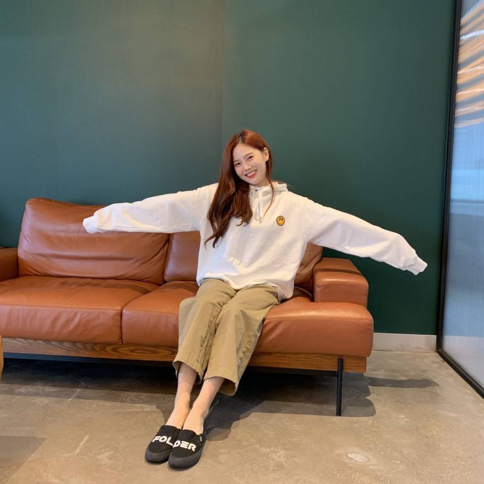 항상 웃는거 같은 오마이걸 리더 효정 | 인스티즈