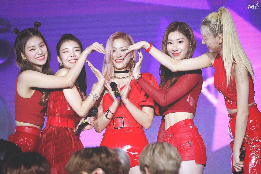 연말 가요대축제 ITZY.jpg | 인스티즈