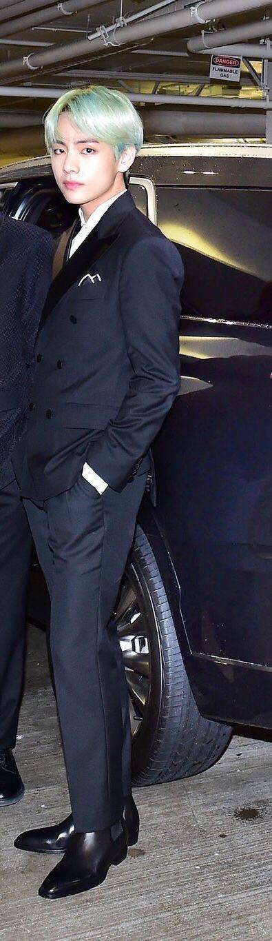 2019 방탄소년단 뷔 얼굴.jpgif | 인스티즈