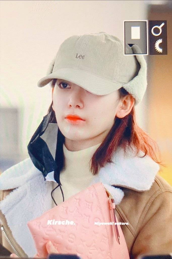 아이즈원 미야와키 사쿠라 인천공항 입국.jpg | 인스티즈