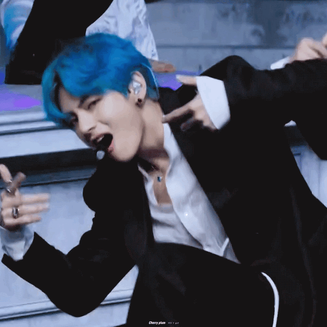 2019 방탄소년단 뷔 얼굴.jpgif | 인스티즈
