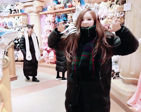 블핑하우스 귀여운 로제 움짤.gif | 인스티즈