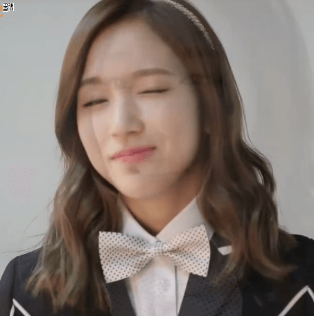 윙크하는 미나.gif | 인스티즈