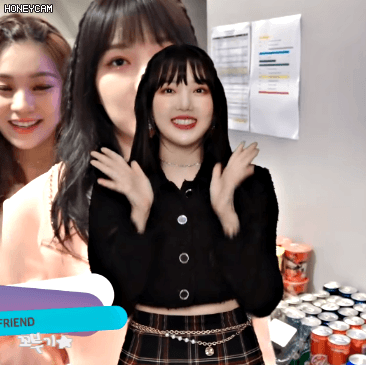 식사시간에 보니까 은근히 미인인 듯한 여자친구 예린이.jpgif | 인스티즈