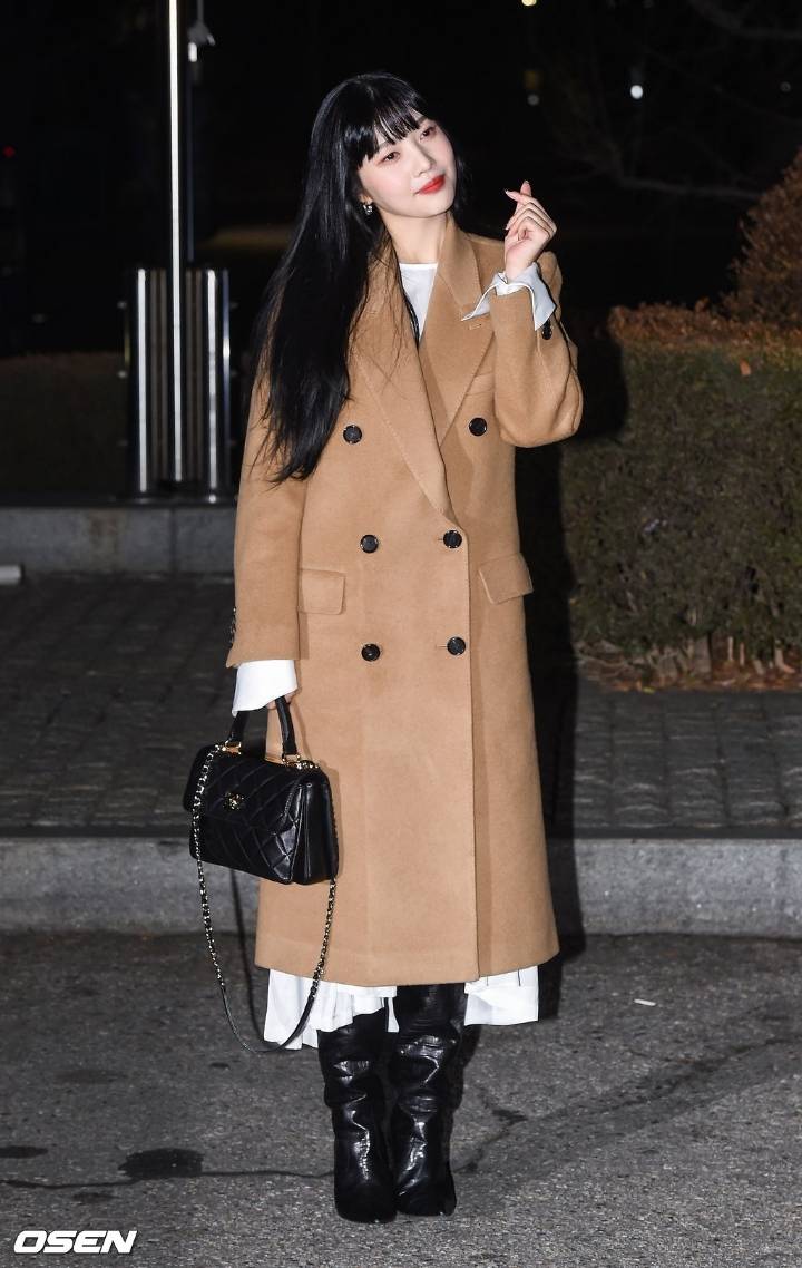 레드벨벳 조이 오늘자 해피투게더 녹화 출퇴근길 | 인스티즈