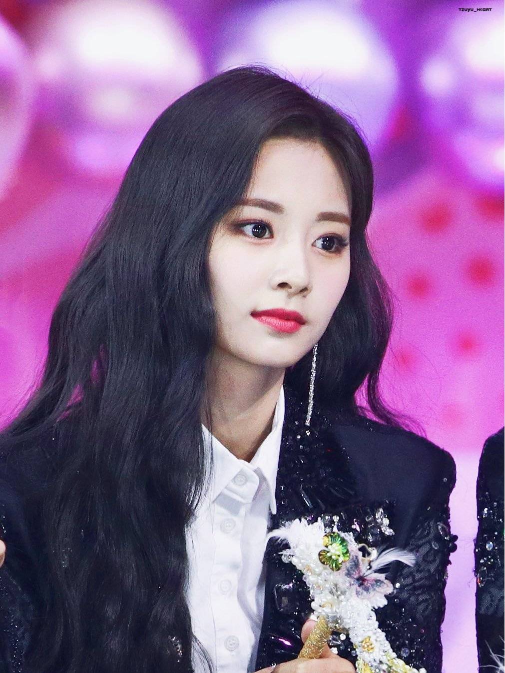 감탄만 나오는 최근 쯔위의 미모.jpgif | 인스티즈