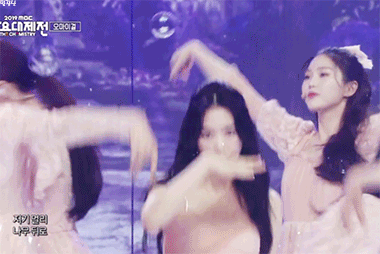 [움짤] 작년 가요대제전 무대에서 이뻤던 오마이걸 지호.gif | 인스티즈