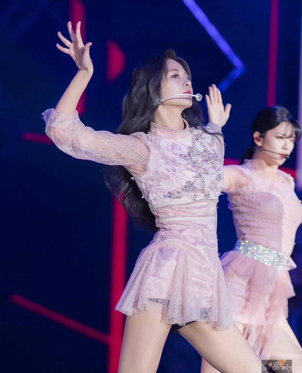 감탄만 나오는 최근 쯔위의 미모.jpgif | 인스티즈