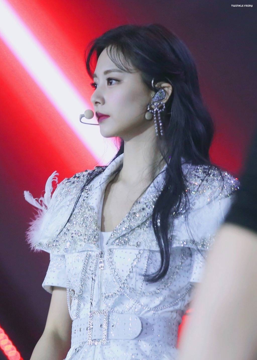 감탄만 나오는 최근 쯔위의 미모.jpgif | 인스티즈