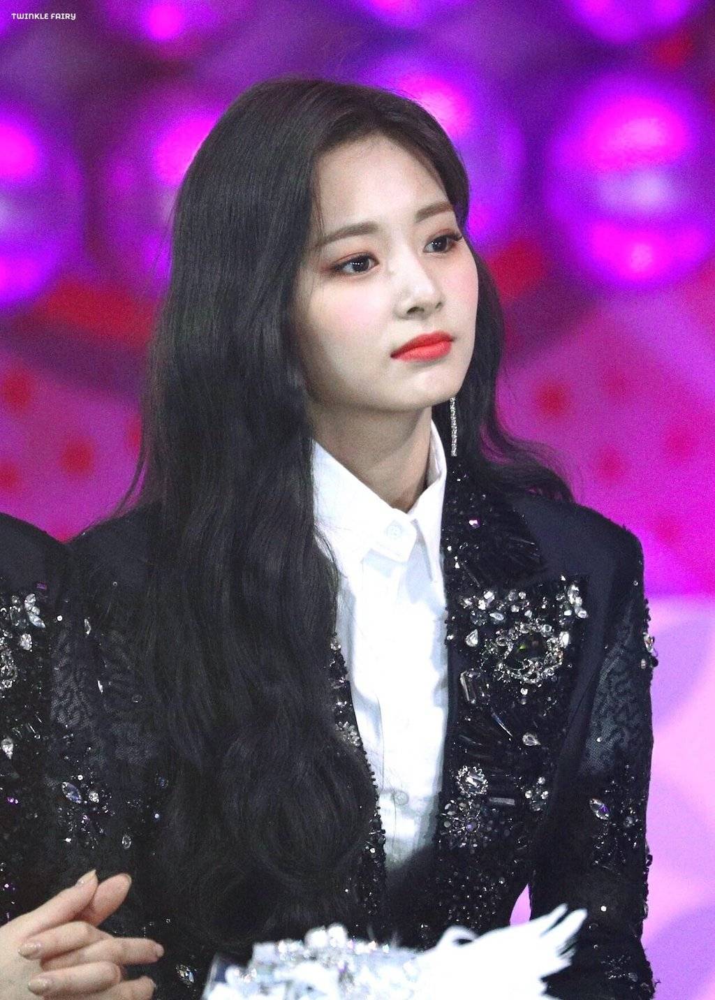 감탄만 나오는 최근 쯔위의 미모.jpgif | 인스티즈