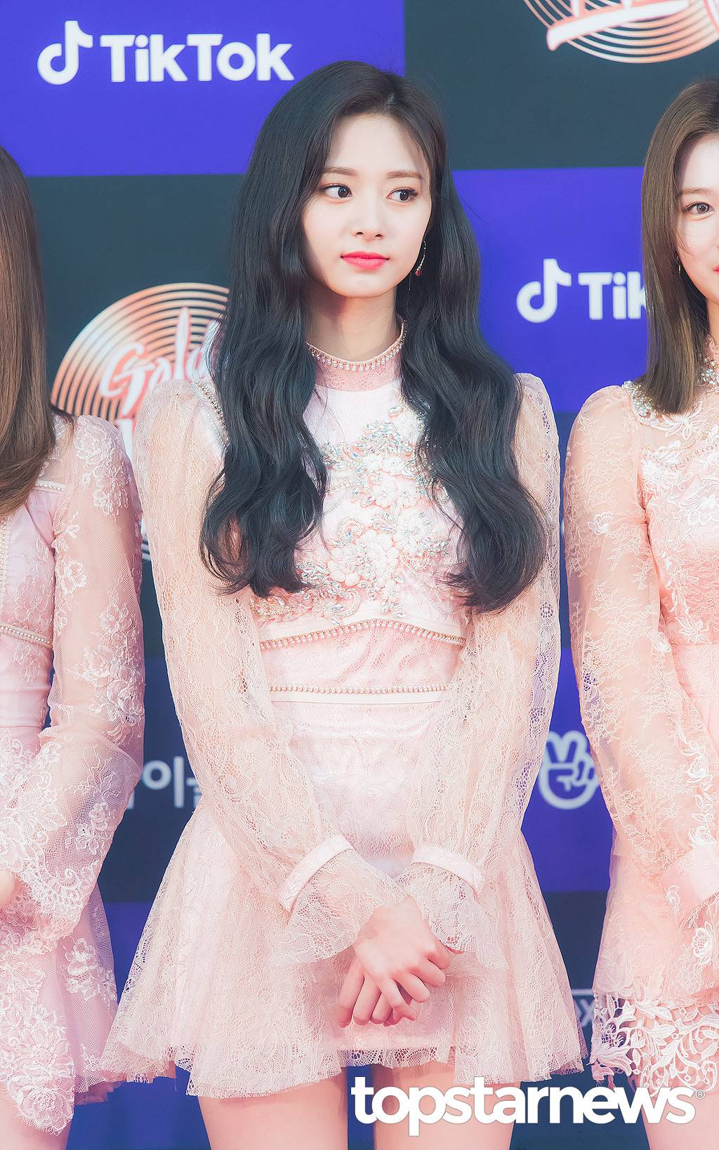 감탄만 나오는 최근 쯔위의 미모.jpgif | 인스티즈