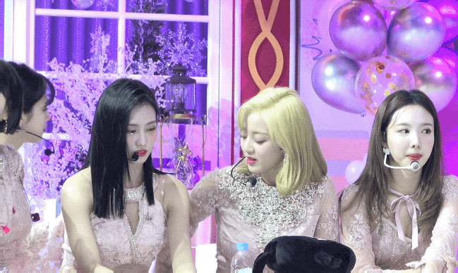 트와이스, 어제자 골든디스크 (데이터 주의) | 인스티즈